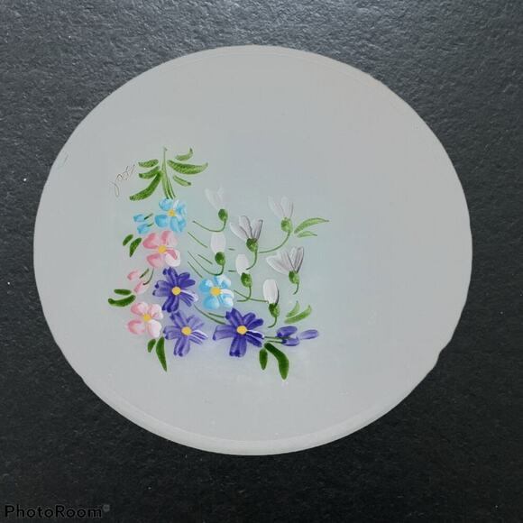 Genuine Hand Carved Alabaster Trinket Bowl - Picture 1 of 4